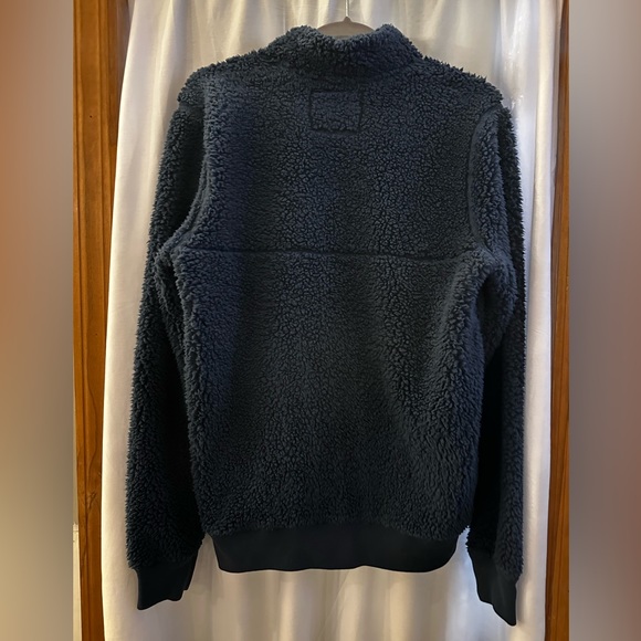 Abercrombie & Fitch Sherpa Quarter Zip - Picture 2 of 3